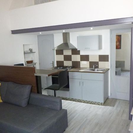 Studio Lourmarin Centre Apartment Ngoại thất bức ảnh
