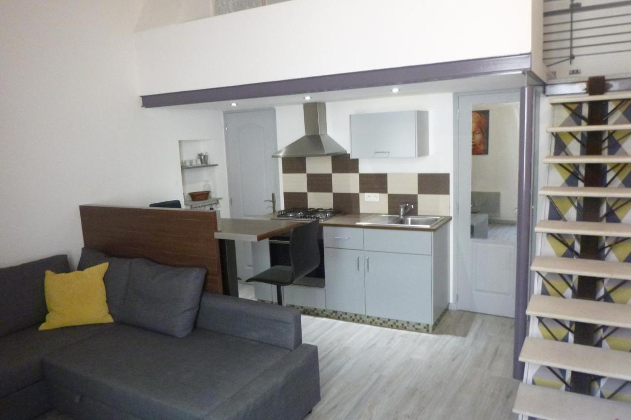 Studio Lourmarin Centre Apartment Ngoại thất bức ảnh