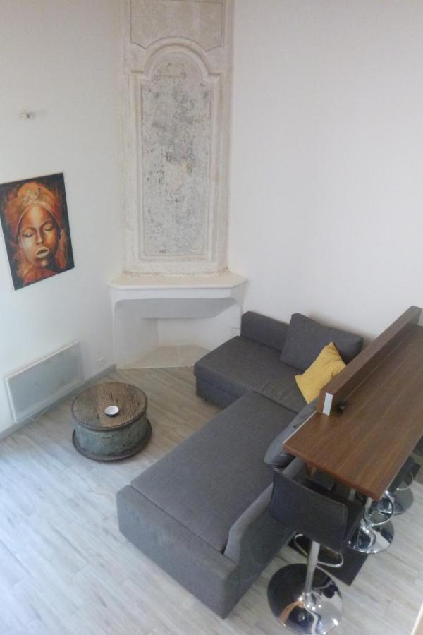 Studio Lourmarin Centre Apartment Ngoại thất bức ảnh